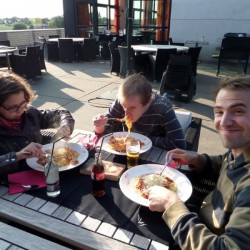 Bowling (09) - Toneelvereniging Plankenkoorts 